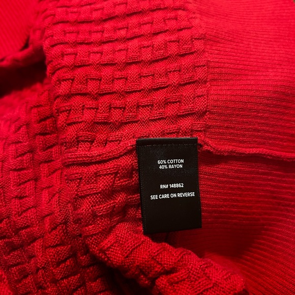 Torrid Cardigan Embellished White Pearl Button Sweater Size 2 Deep Red - Picture 8 of 8